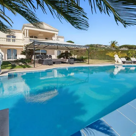 빌라 Panorama D'exception Piscine Chauffee Proche De La Dans Un Domaine Privee *