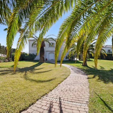 Panorama D'exception Piscine Chauffee Proche De La Dans Un Domaine Privee Villa