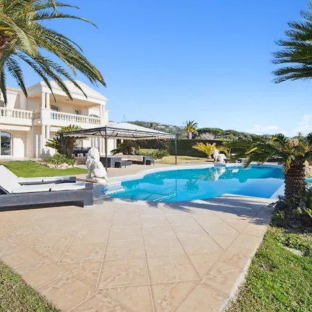Panorama D'exception Piscine Chauffee Proche De La Dans Un Domaine Privee * Grimaud
