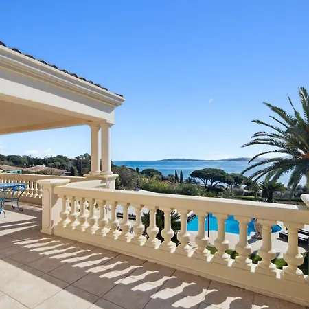 Luxury Seafront With Heated Infinity Pool *