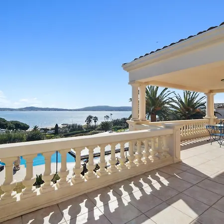 Luxury Seafront Villa With Heated Infinity Pool