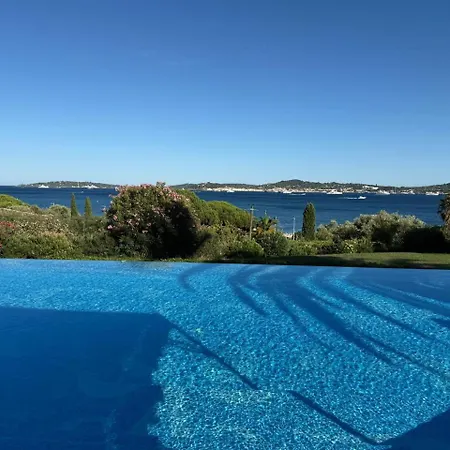Luxury Seafront With Heated Infinity Pool Grimaud