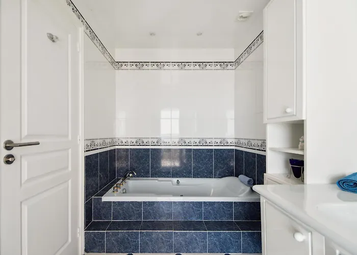 Villa Luxury Seafront With Heated Infinity Pool *