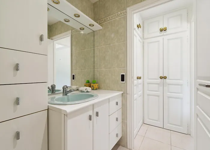 Luxury Seafront With Heated Infinity Pool Villa Grimaud