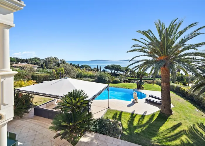 Luxury Seafront With Heated Infinity Pool *