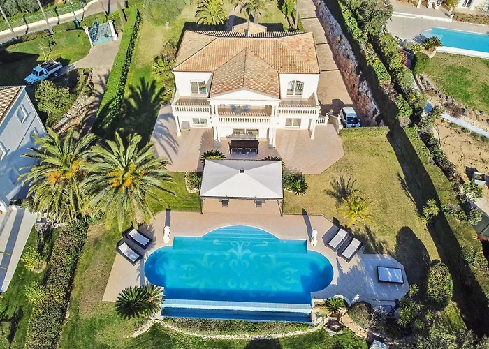 Luxury Seafront With Heated Infinity Pool