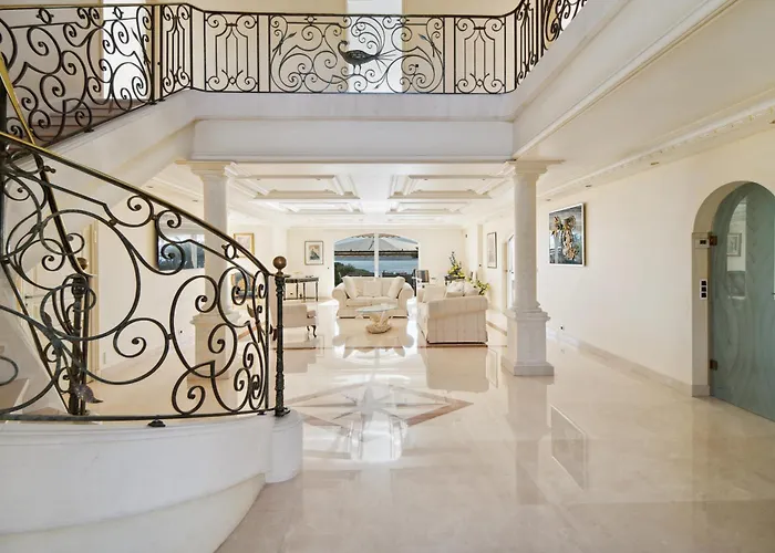 Luxury Seafront With Heated Infinity Pool *