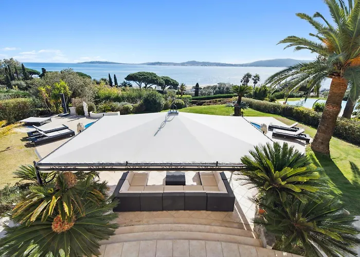 Luxury Seafront With Heated Infinity Pool