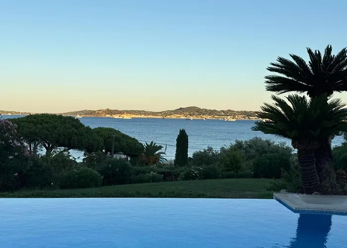 Villa Luxury Seafront With Heated Infinity Pool Grimaud